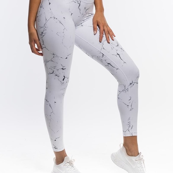 Echt Marble Scrunch Leggings 